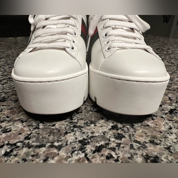 GUCCI ACE EMBROIDERED PLATFORM SNEAKER 35 EU (5 US) – RETAIL $890.00 - Picture 7 of 12